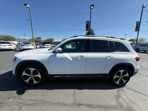 White 2025 Mercedes-Benz GLB 250 Base 4MATIC