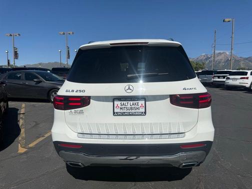 White 2025 Mercedes-Benz GLB 250 Base 4MATIC