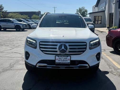 White 2025 Mercedes-Benz GLB 250 Base 4MATIC