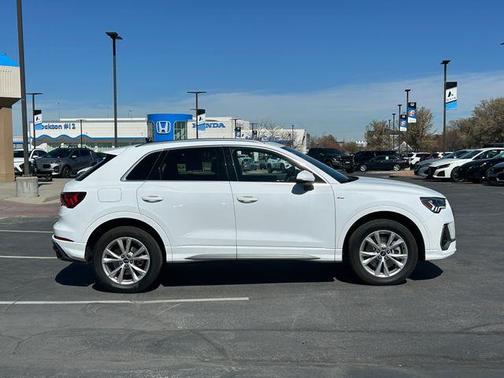 2025 Audi Q3 45 S line Premium