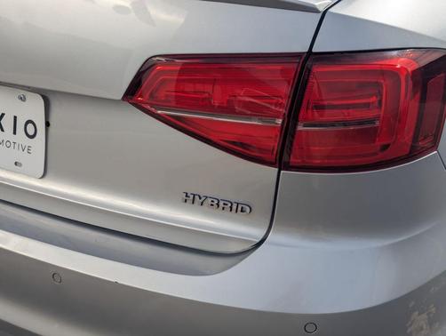 2015 Volkswagen Jetta Hybrid DSG SEL Premium
