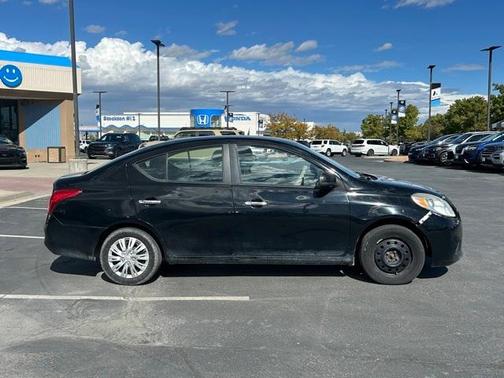 2012 Nissan Versa 1.6 SV