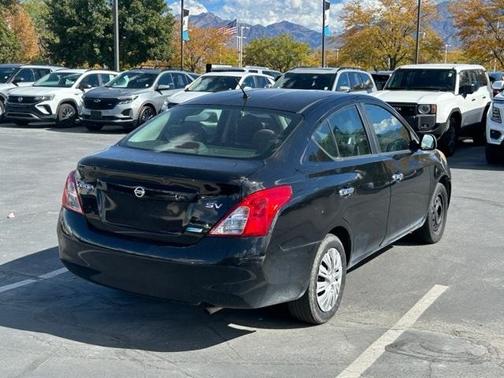 2012 Nissan Versa 1.6 SV