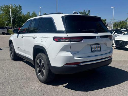 Bright White Clearcoat 2024 Jeep Grand Cherokee 4xe Base