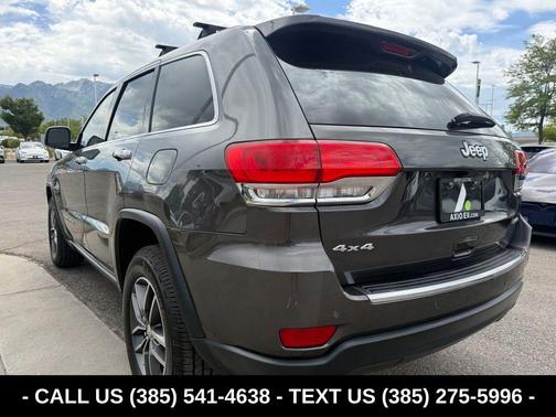 Granite Crystal Clearcoat Metallic 2017 Jeep Grand Cherokee Limited