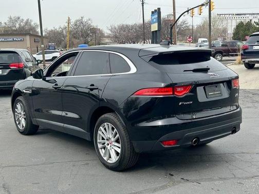 2020 Jaguar F-PACE 30t Prestige
