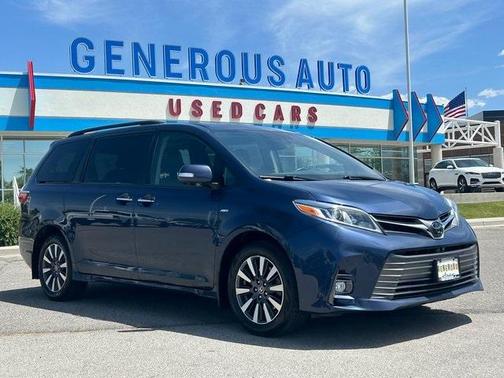 2020 Toyota Sienna XLE