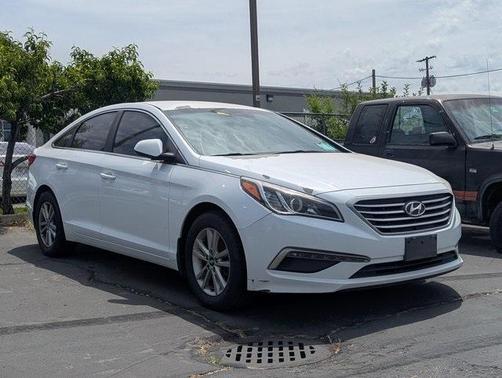 2015 Hyundai SONATA SE