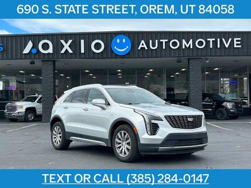 Radiant Silver Metallic 2022 Cadillac XT4 Premium Luxury