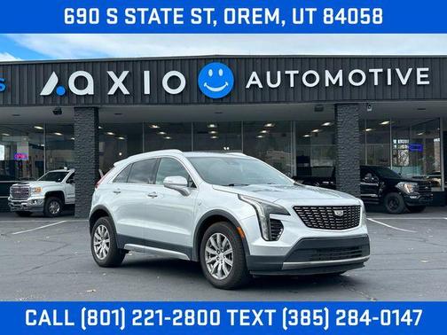 Radiant Silver Metallic 2022 Cadillac XT4 Premium Luxury