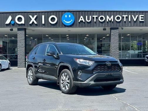 2019 Toyota RAV4 XLE Premium