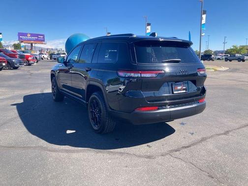 2024 Jeep Grand Cherokee L Laredo