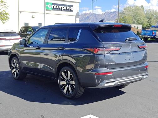 2025 Mitsubishi Outlander