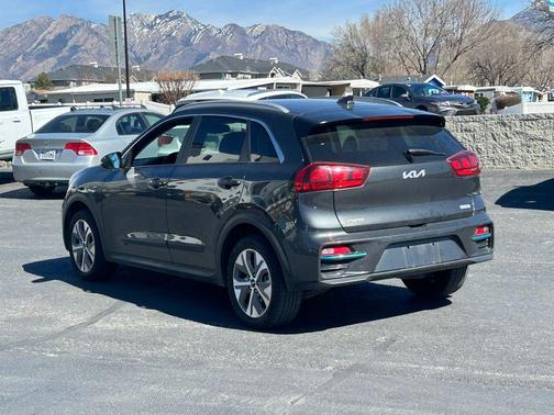 2022 Kia Niro EV EX
