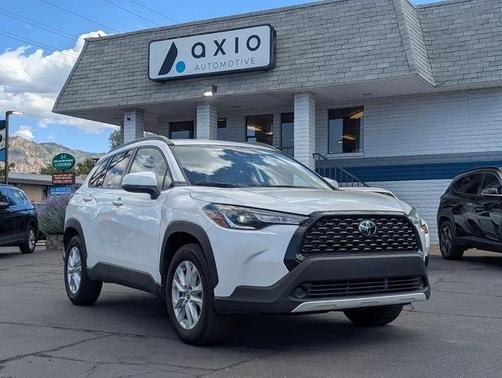 2024 Toyota Corolla Cross LE