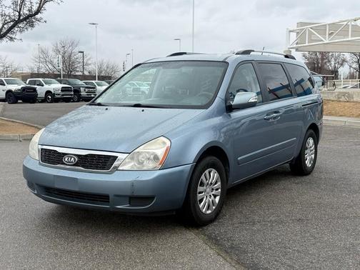 2012 Kia Sedona LX