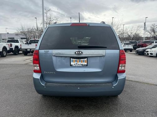 2012 Kia Sedona LX