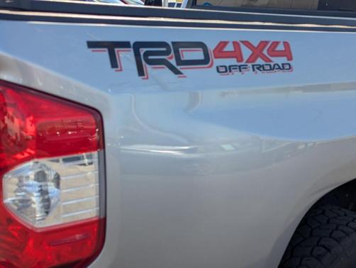 Silver Sky Metallic 2018 Toyota Tundra SR5