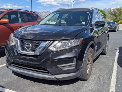 Magnetic Black 2017 Nissan Rogue SV