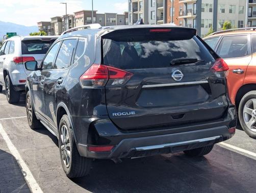 Magnetic Black 2017 Nissan Rogue SV