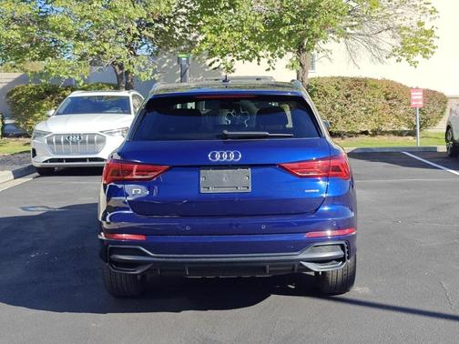 2021 Audi Q3 45 S line Premium