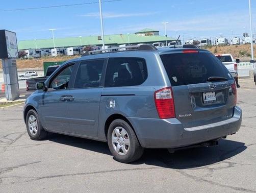 2009 Kia Sedona LX