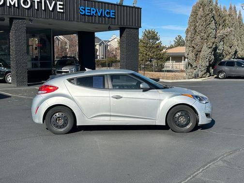 2015 Hyundai Veloster Base