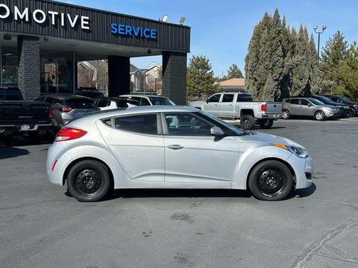 2015 Hyundai Veloster Base