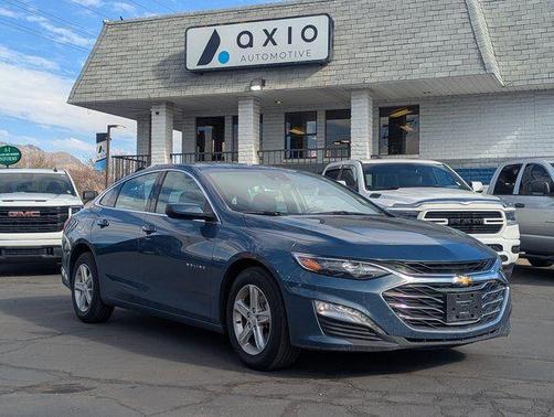 Lakeshore Blue Metallic 2024 Chevrolet Malibu LT