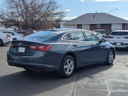 Lakeshore Blue Metallic 2024 Chevrolet Malibu LT