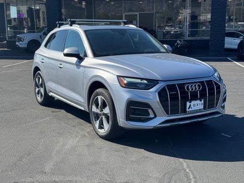 2022 Audi Q5 40 Premium Plus