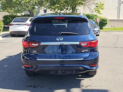 2020 INFINITI QX60 Luxe