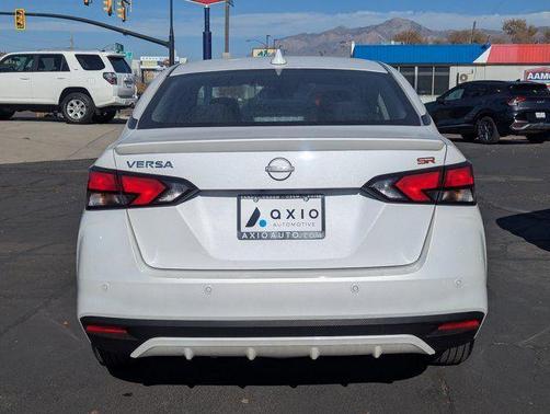 2025 Nissan Versa 1.6 SR