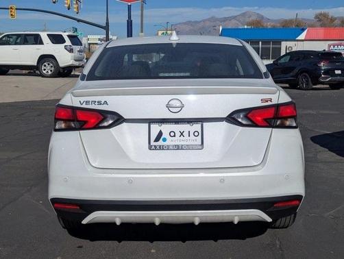 2025 Nissan Versa 1.6 SR