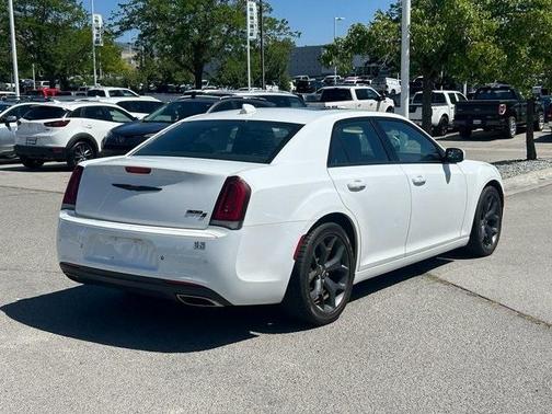2021 Chrysler 300 S