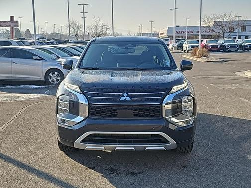 2025 Mitsubishi Outlander PHEV SE