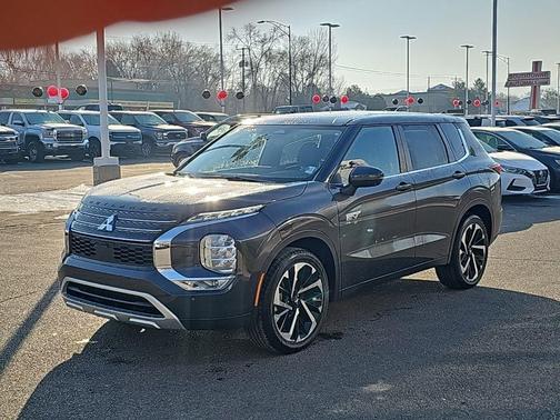 Gray 2025 Mitsubishi Outlander PHEV SE