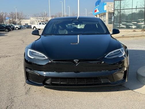 2022 Tesla Model S Base