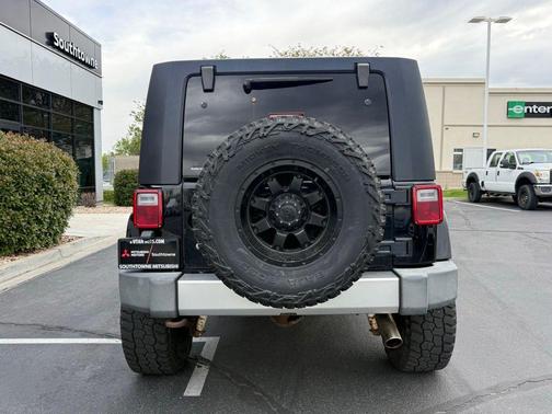Black Clearcoat 2009 Jeep Wrangler Unlimited Sahara