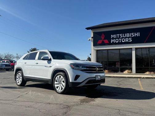 2020 Volkswagen Atlas Cross Sport 2.0T SE w/Technology
