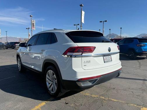 2020 Volkswagen Atlas Cross Sport 2.0T SE w/Technology