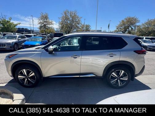 Champagne Silver 2022 Nissan Rogue SL