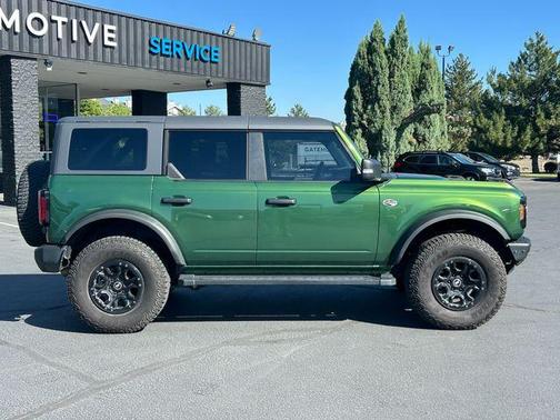 Green Metallic 2022 Ford Bronco Wildtrak