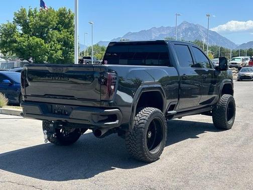 2025 GMC Sierra 3500 Denali