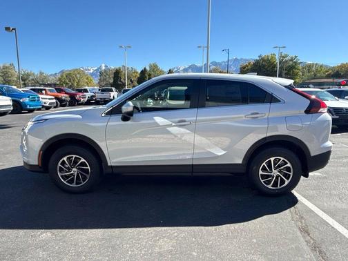 White Diamond 2026 Mitsubishi Eclipse Cross ES