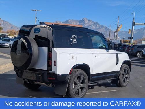 2024 Land Rover Defender P400 X-Dynamic SE