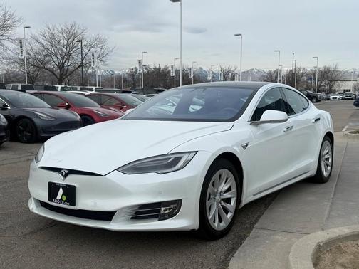 2020 Tesla Model S 