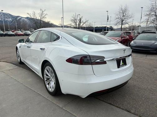 2020 Tesla Model S Long Range Plus