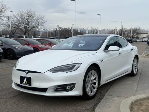 2020 Tesla Model S Long Range Plus