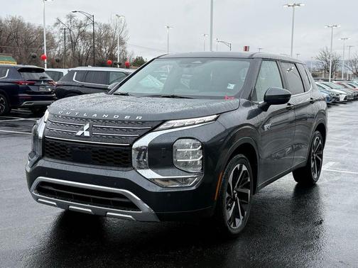 2025 Mitsubishi Outlander PHEV SE